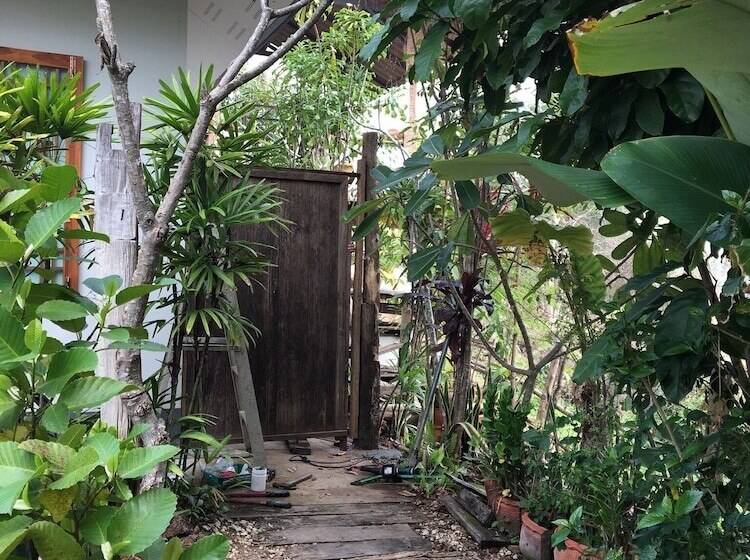 Hotel Baan Mali Lampang