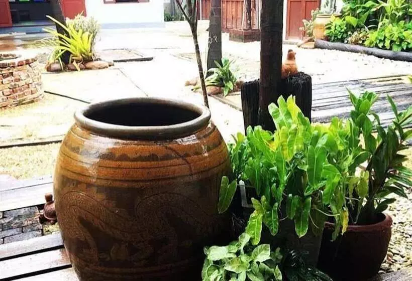 Hotelli Baan Mali Lampang