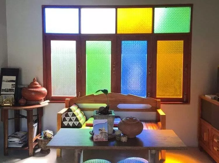 Hotelli Baan Mali Lampang