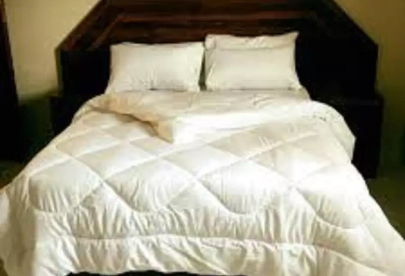 هتل Maria Adams Lodge