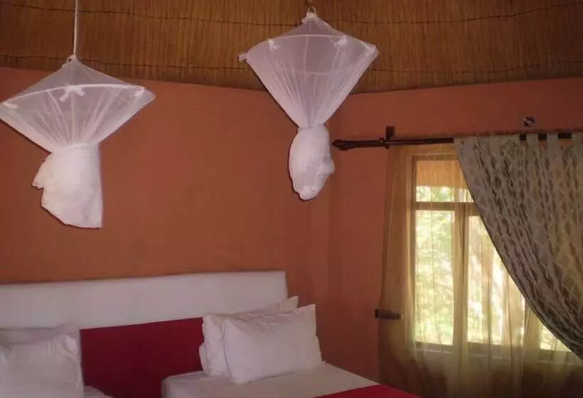 هتل Maria Adams Lodge