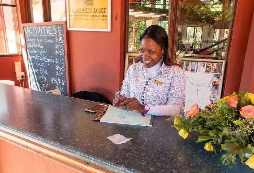 هتل Maria Adams Lodge