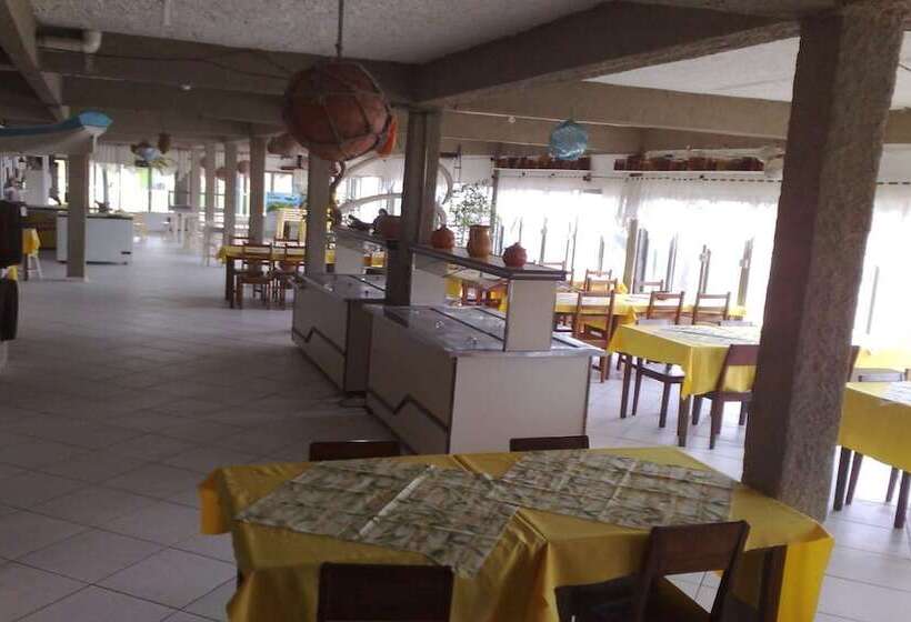 Отель Oyo  Rainha