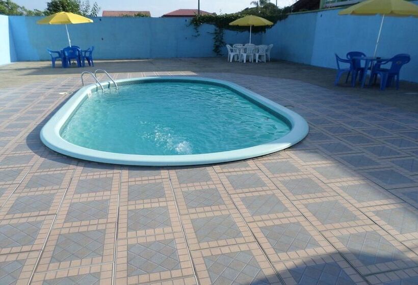 Отель Oyo  Rainha