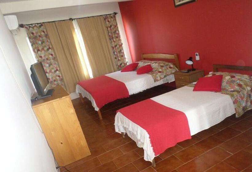 Отель Oyo  Rainha