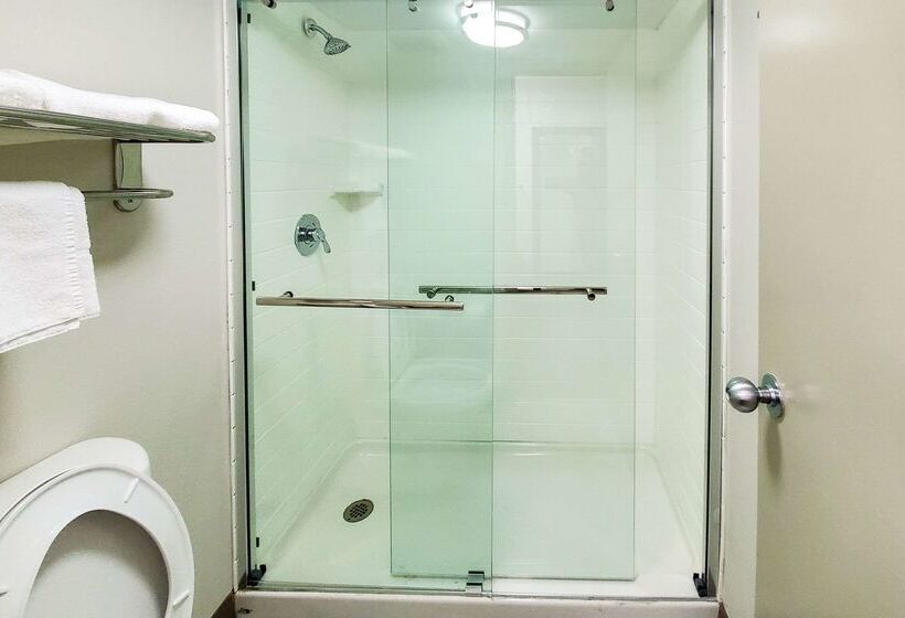 Hotel Quality Inn And Conference Center