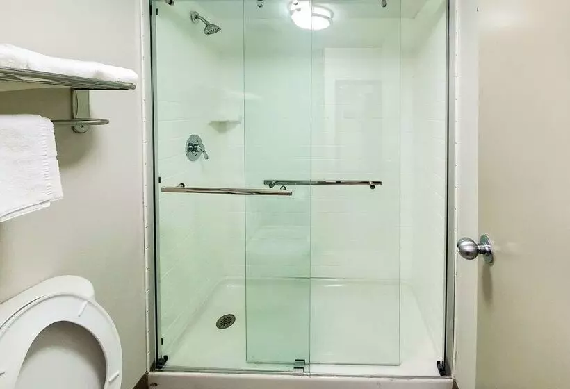 Hotelli Quality Inn And Conference Center