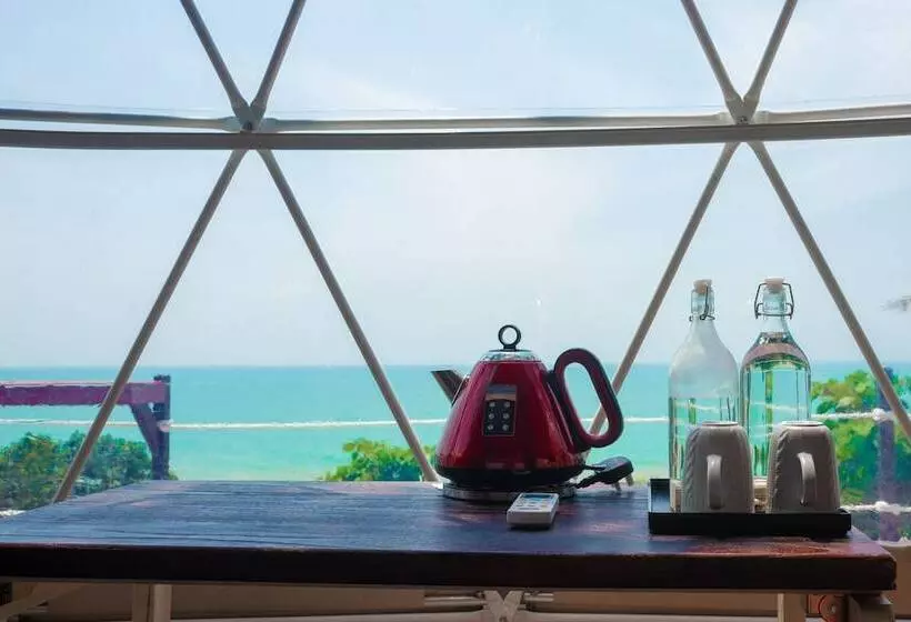 Hotelli Sea Horizon Resort