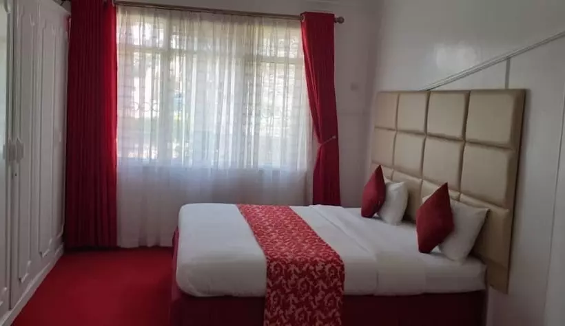 هتل Sosiani Breeze Resort