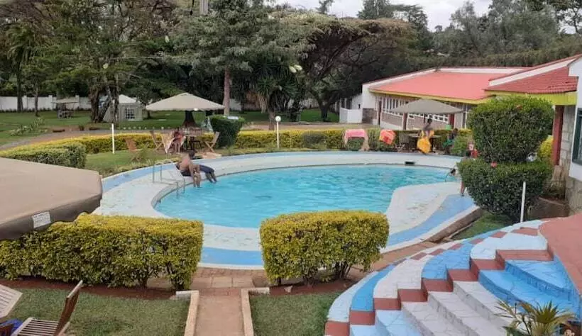 هتل Sosiani Breeze Resort