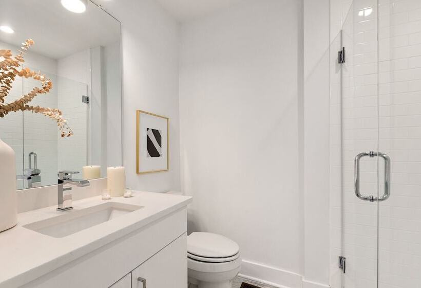 Newly Renovated Buckhead Condo Suites