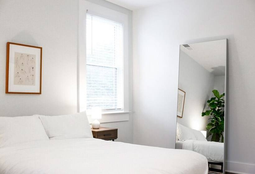 Newly Renovated Buckhead Condo Suites