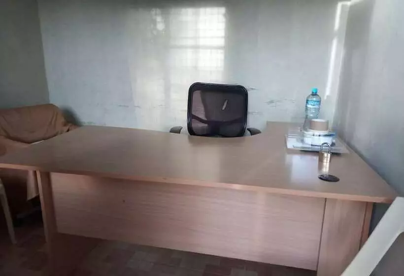 پانسیون Acacia