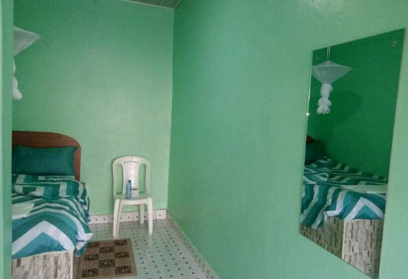 پانسیون Acacia