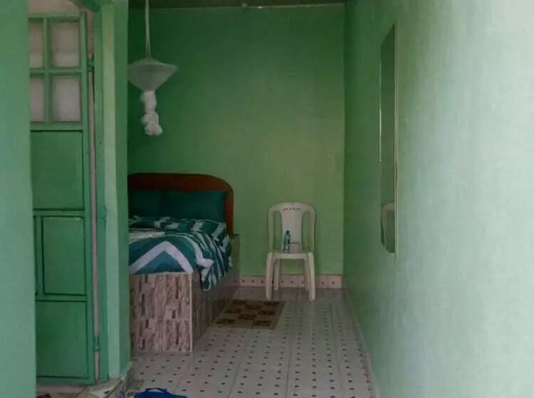 پانسیون Acacia