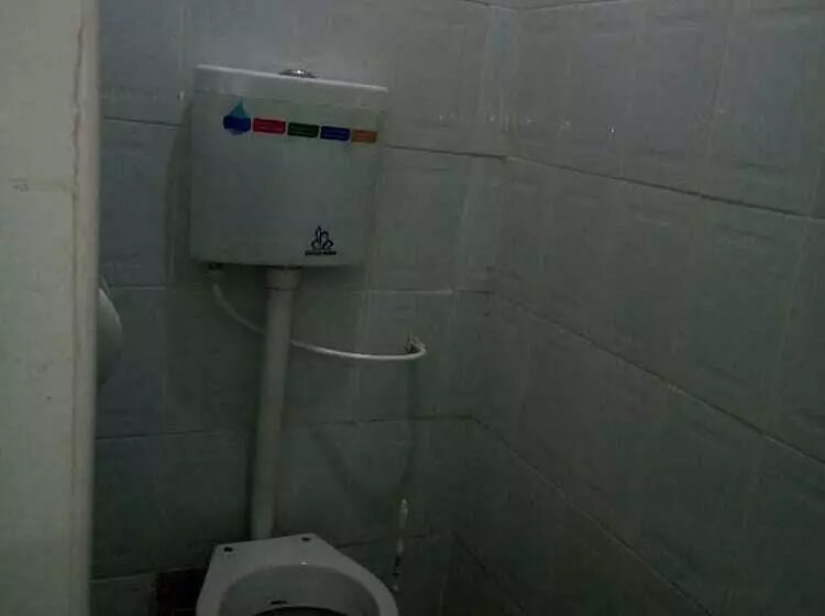 پانسیون Acacia