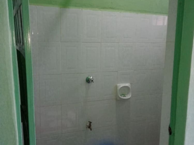 پانسیون Acacia