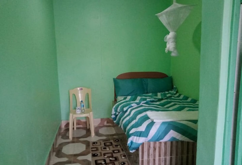 پانسیون Acacia