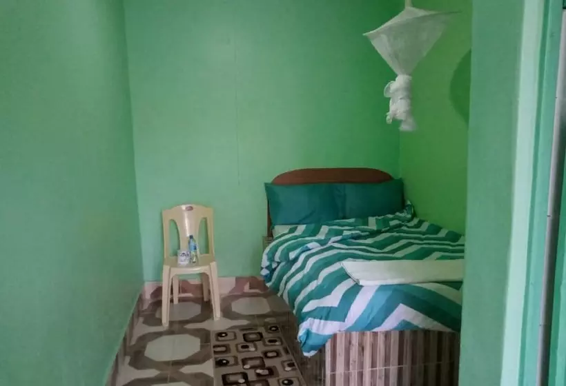 پانسیون Acacia