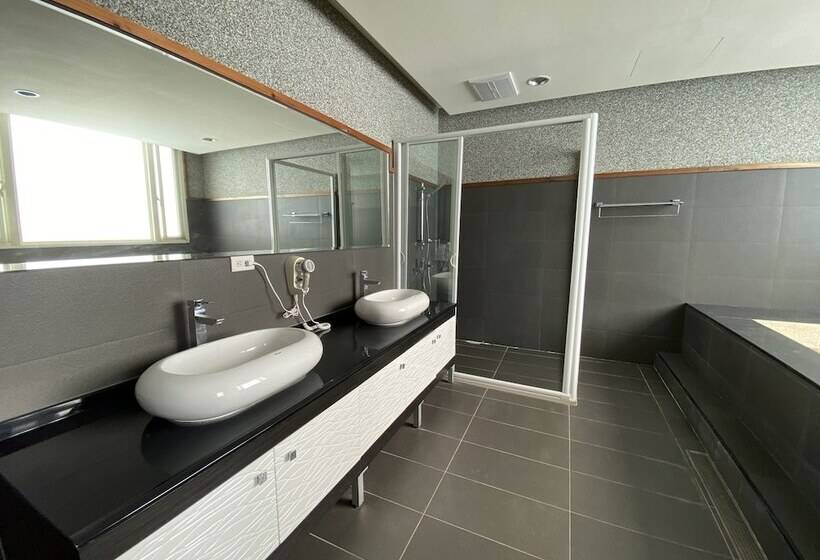 پانسیون Chen Yi