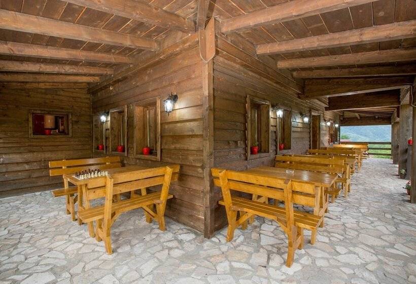 پانسیون Etno Selo Vojnik