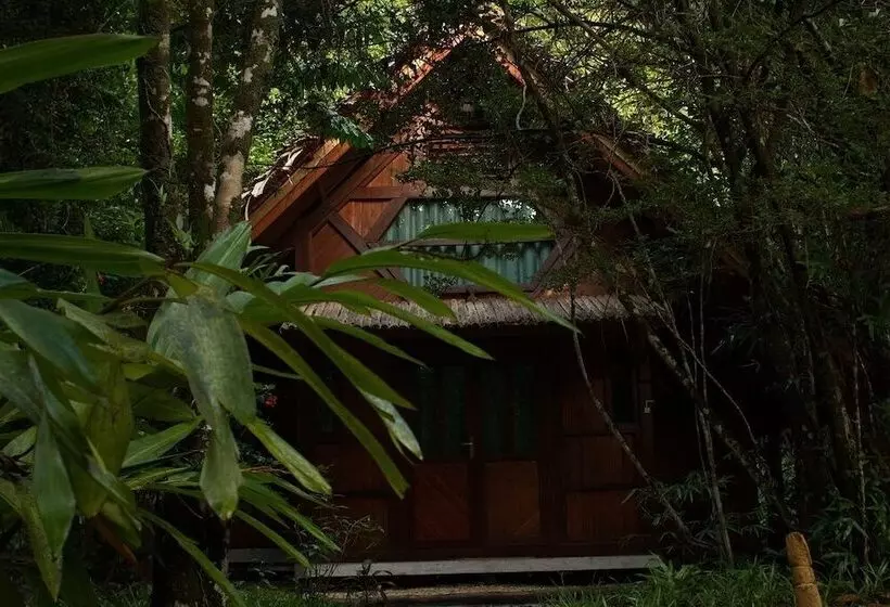 پانسیون Les Acacias Bungalows