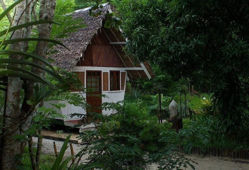 پانسیون Les Acacias Bungalows