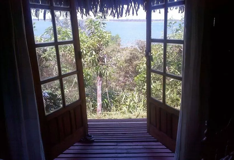 پانسیون Les Acacias Bungalows