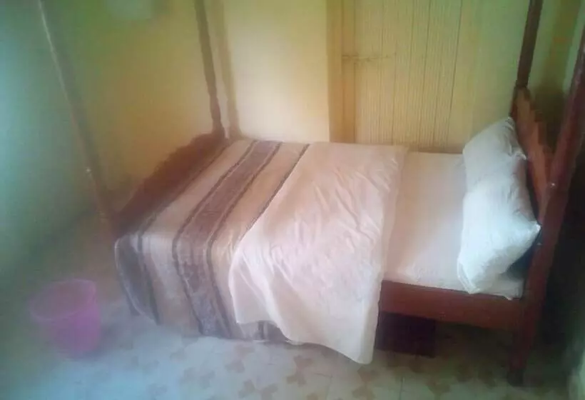 پانسیون Maleck Guest Rooms