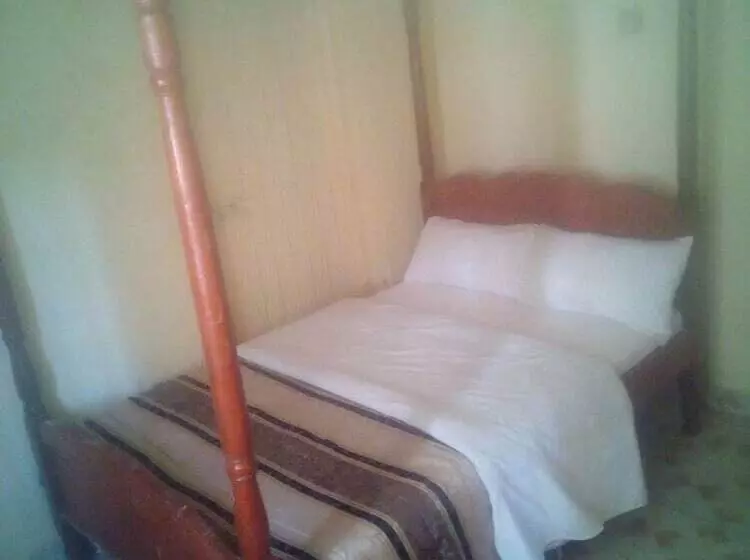 پانسیون Maleck Guest Rooms