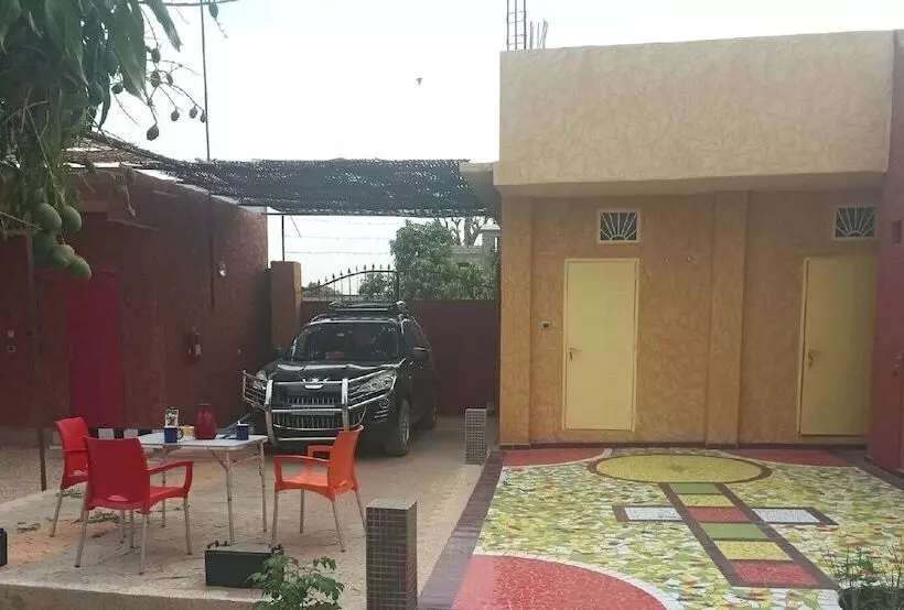 پانسیون Résidence Lrad Saly