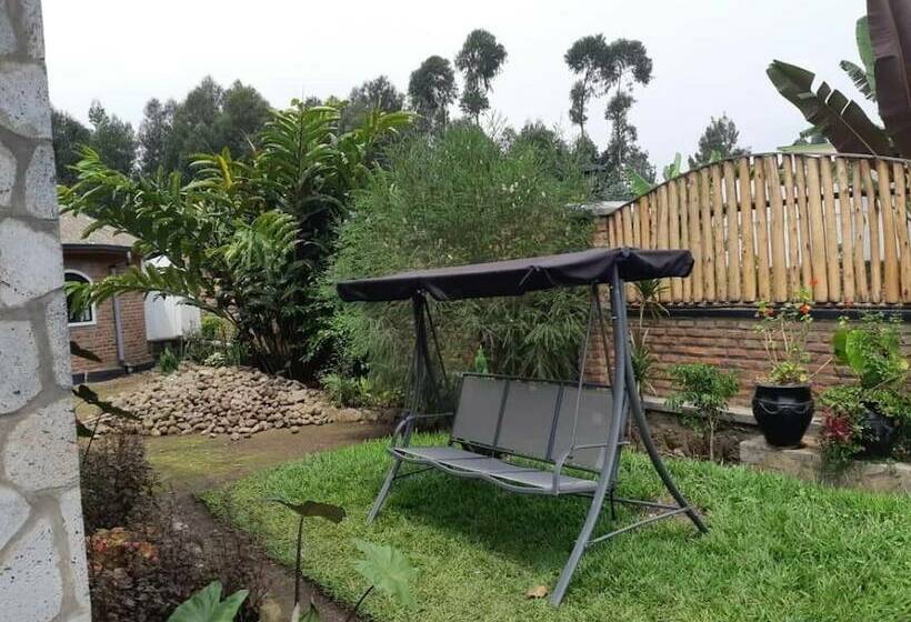 پانسیون Urugano Virunga Palace