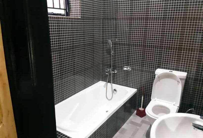 پانسیون Urugano Virunga Palace