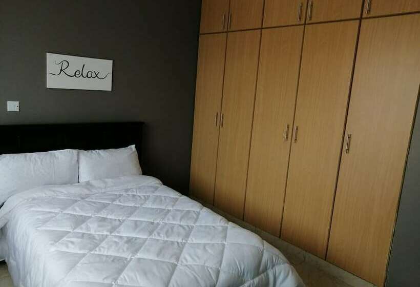 پانسیون Yurana Resort Kenya