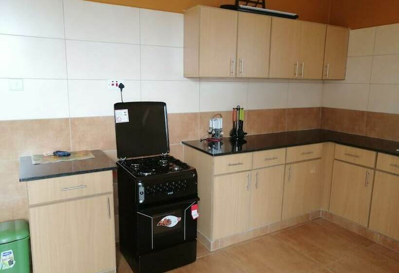 پانسیون Yurana Resort Kenya