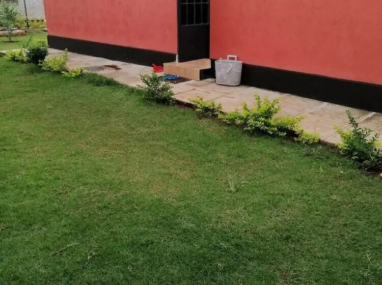 پانسیون Yurana Resort Kenya