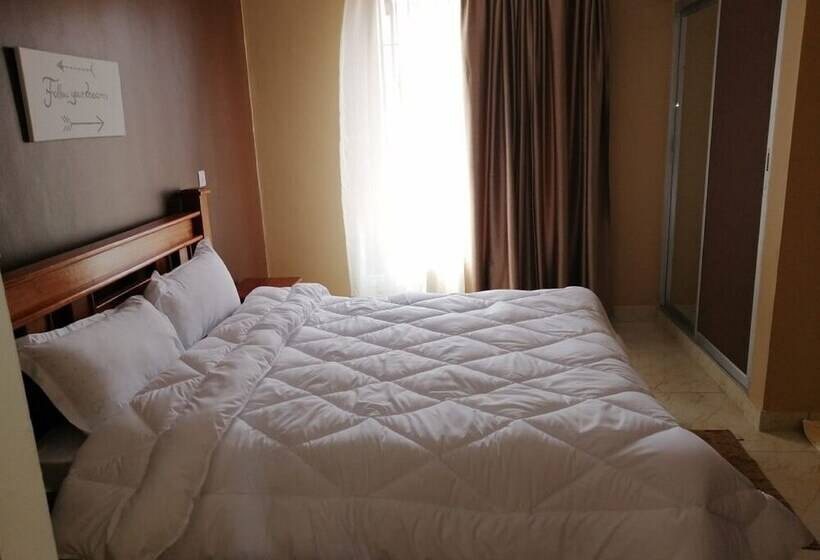 پانسیون Yurana Resort Kenya