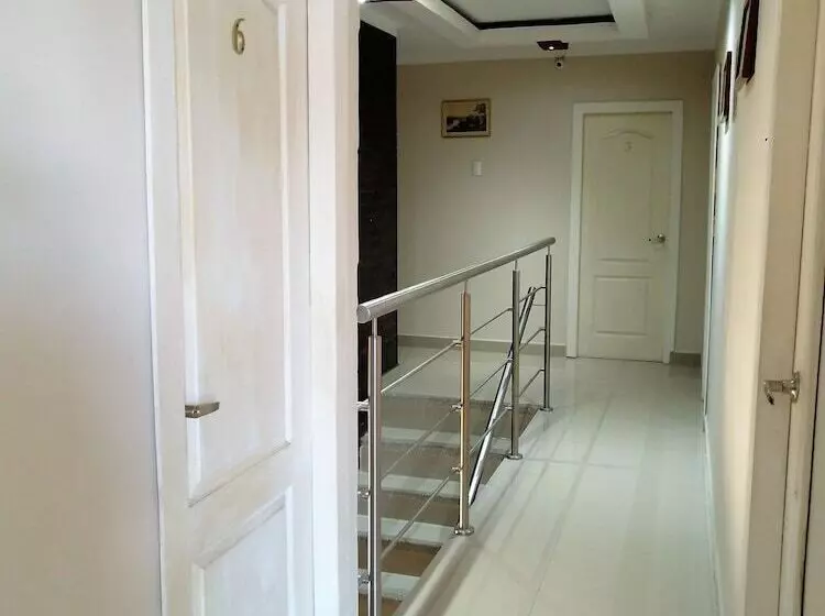 San Roque Hostal