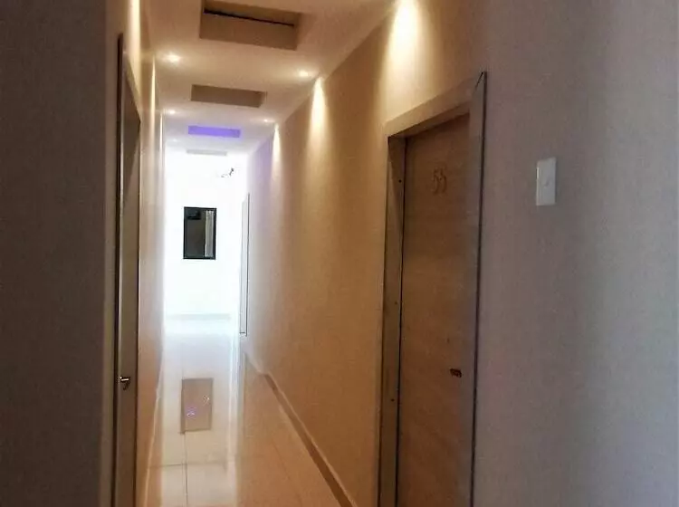 San Roque Hostal