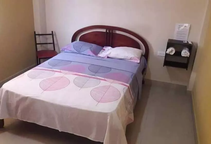 San Roque Hostal