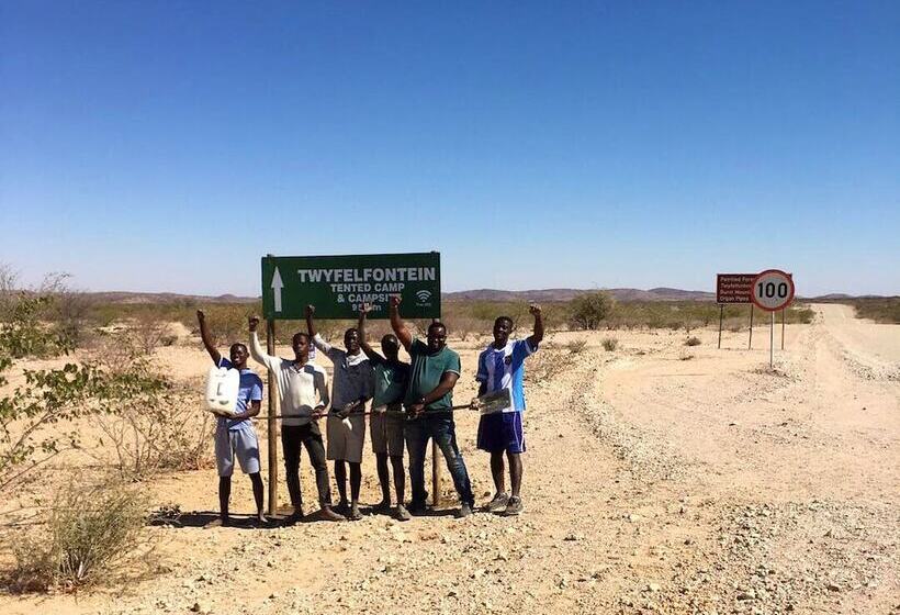 旅馆 Twyfelfontein Tented Camp