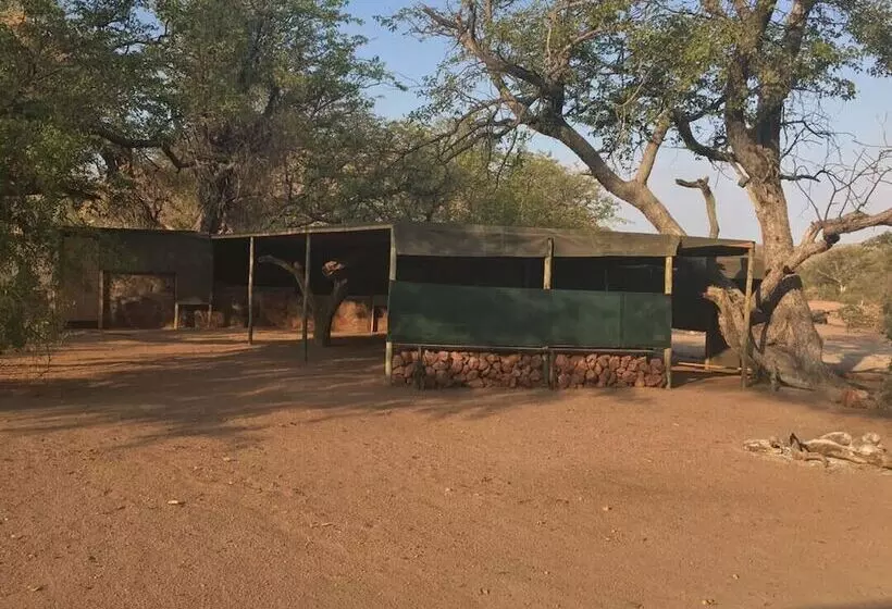 هاستل Twyfelfontein Tented Camp