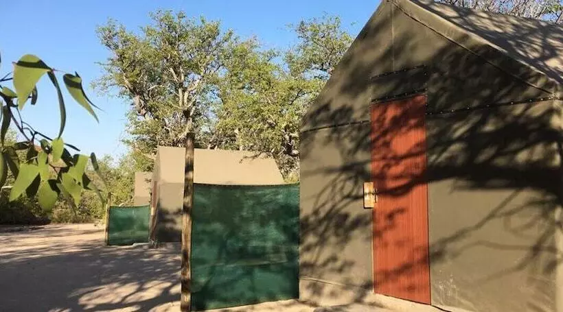 هاستل Twyfelfontein Tented Camp