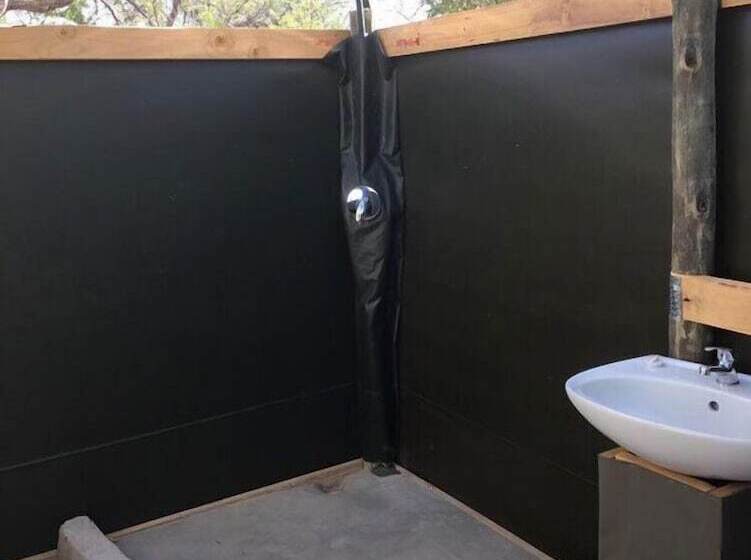 旅馆 Twyfelfontein Tented Camp