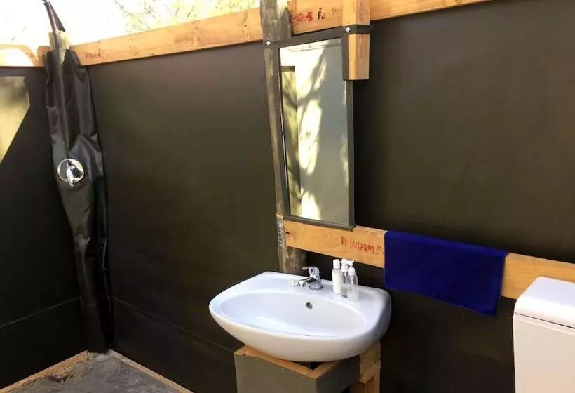 هاستل Twyfelfontein Tented Camp