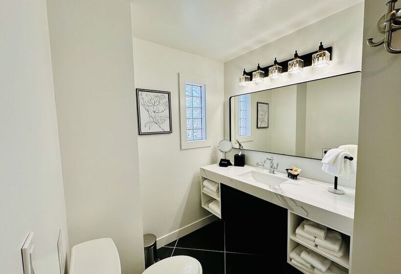 مبيت وإفطار Bespoke Inn Flagstaff