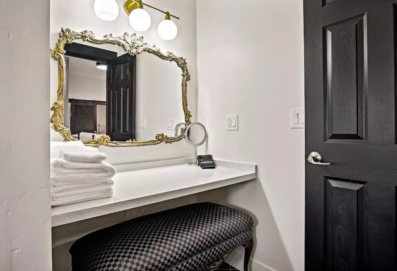 ベッドアンドブレックファースト Bespoke Inn Flagstaff