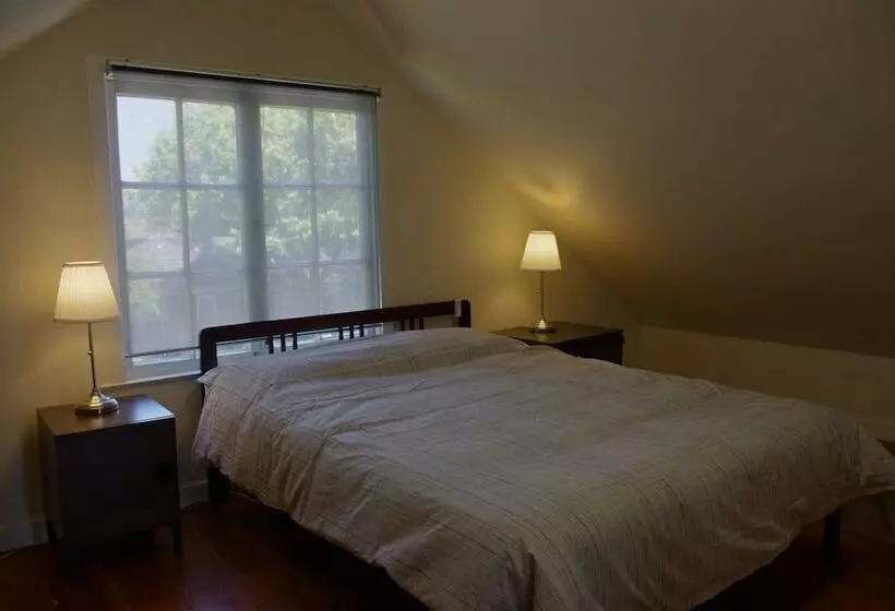 Berkeley Xxl Delux Supreme House