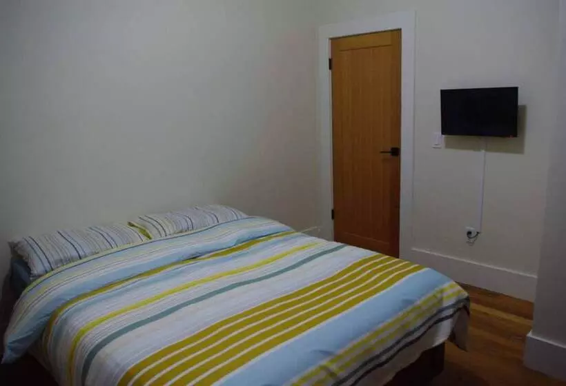 Berkeley Xxl Delux Supreme House