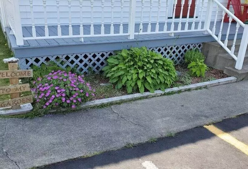 Hillside B&b
